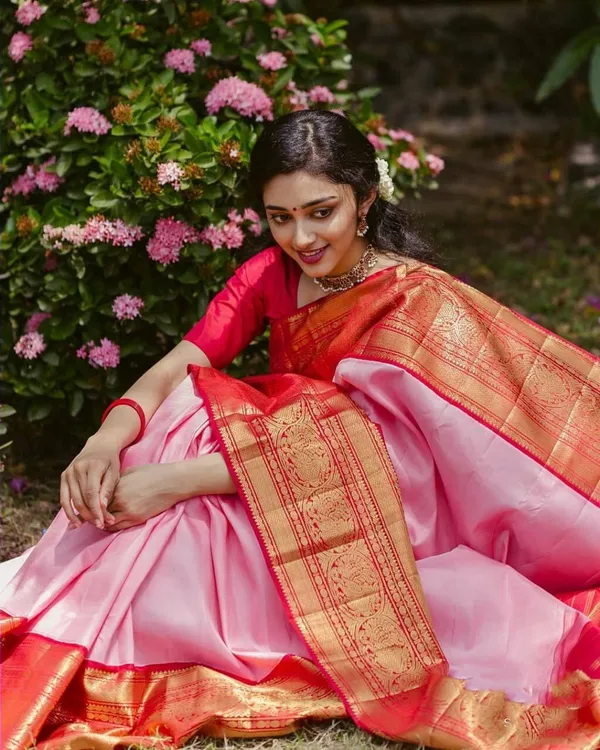 Pink_Embellished_Banarasi_Jacquard_Saree_(Pink)